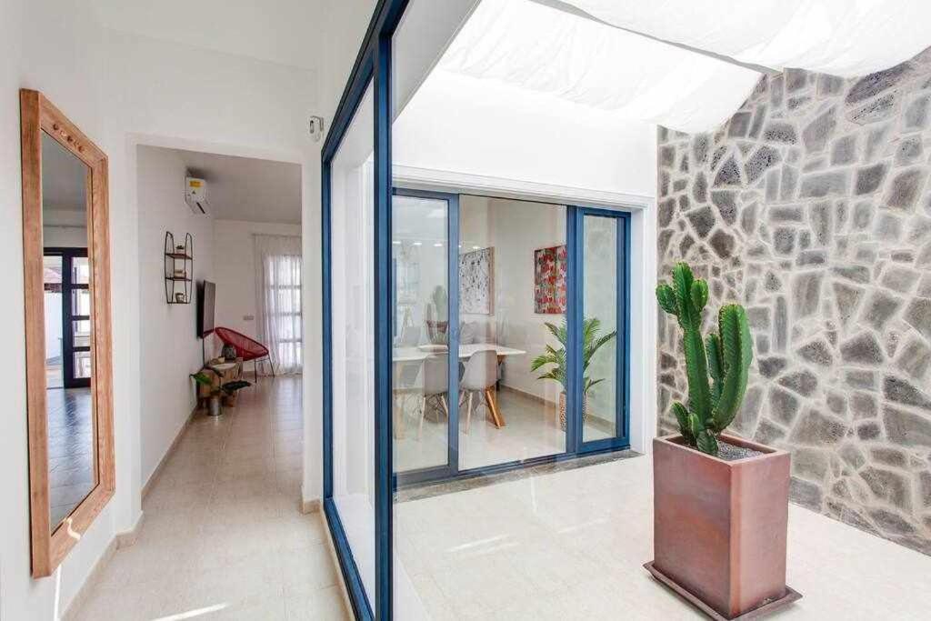 Homu Bianca Fantastica Villa Con Piscina Privad Playa Blanca  Exterior foto