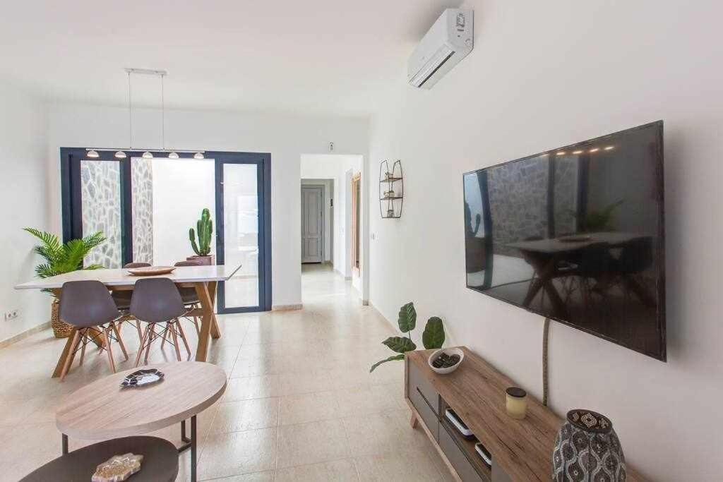 Homu Bianca Fantastica Villa Con Piscina Privad Playa Blanca  Exterior foto